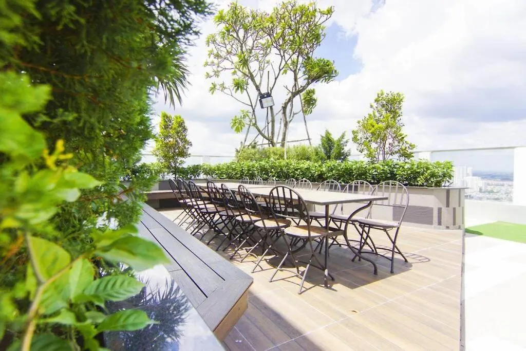 City View, 1Km To Center, Br & Sofa Bed, Free Gym Ho Chi Minh City